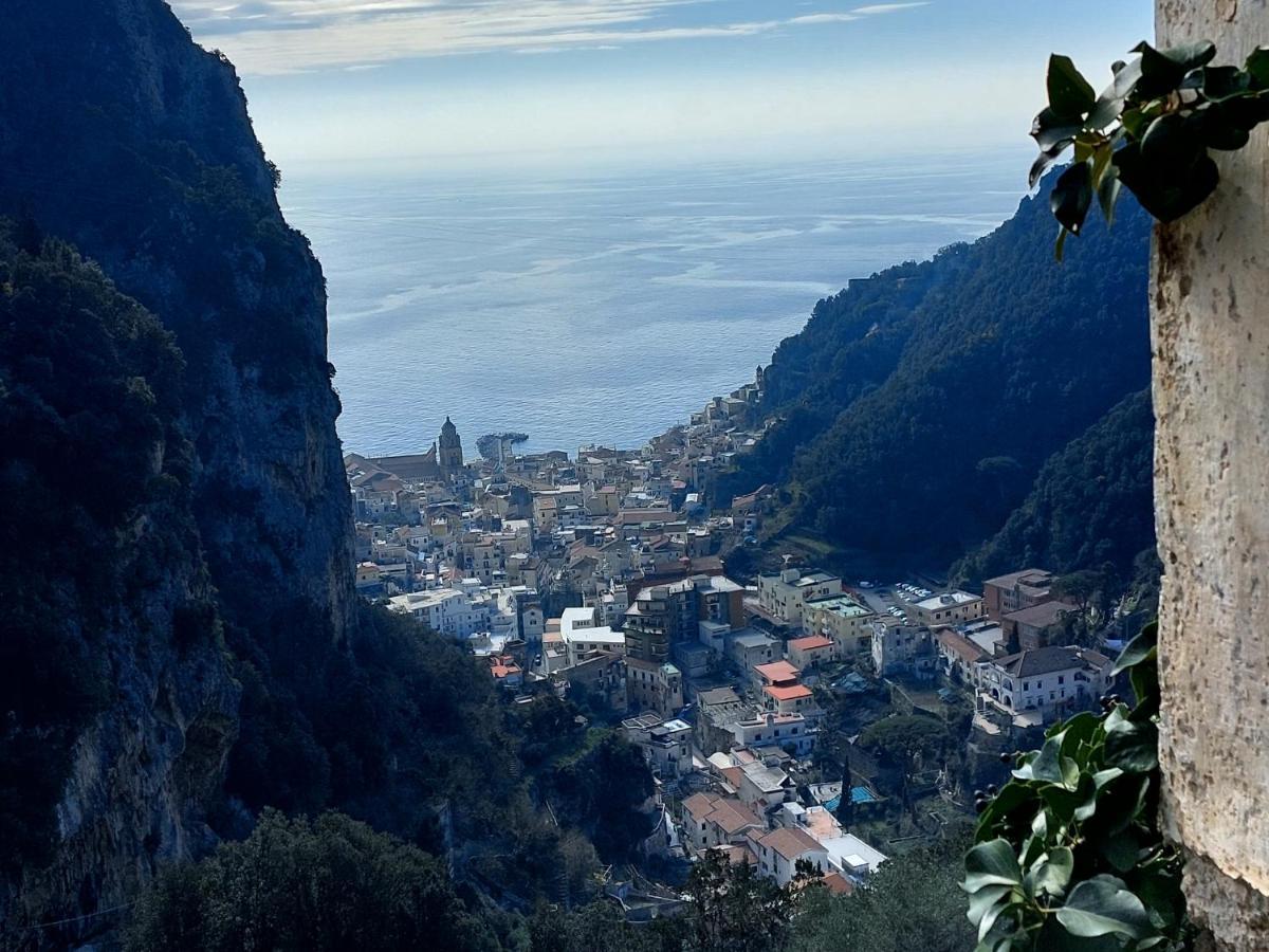 Vittoria House Centro Storico Amalfi Exterior foto